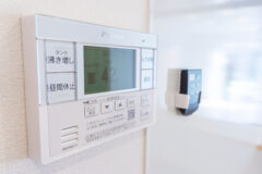 給湯器のリモコン