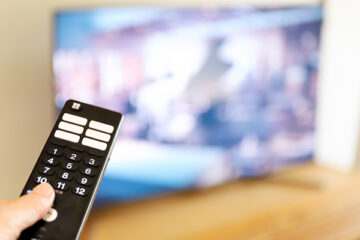 テレビをリモコンで映す